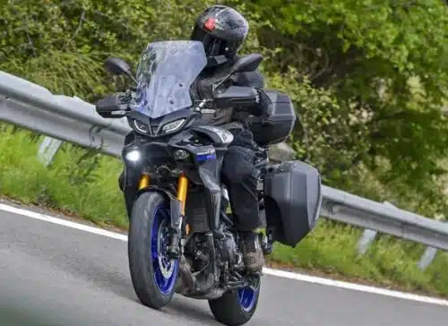 Motorcyclists riding a Yamaha Tracer 9 GT